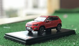 Ateca_mini_03.jpg