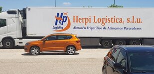 coche y camion.jpg coche y camion.jpg