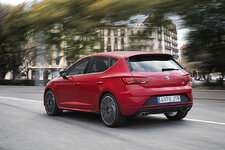 SEAT Leon Cupra 019L.JPG