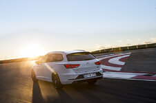 SEAT Leon Cupra 020L.JPG