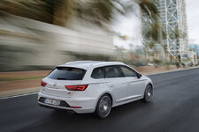 SEAT Leon Cupra 021L.JPG