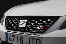 SEAT Leon Cupra 022L.JPG