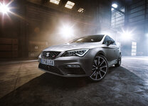 SEAT Leon Cupra 040L.JPG