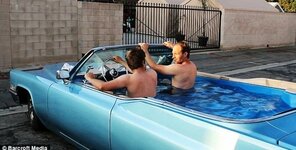 piscina-coche.jpg