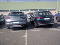 ateca vs stelvio.JPG