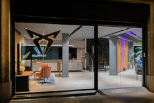 CUPRA-Garage-Barcelona_02.jpg CUPRA-Garage-Barcelona_02.jpg