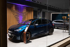 CUPRA-Garage-Barcelona_01.jpg CUPRA-Garage-Barcelona_01.jpg