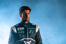 Equipo-Cupra-02.jpg