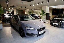CUPRA-Garage02.jpg CUPRA-Garage02.jpg